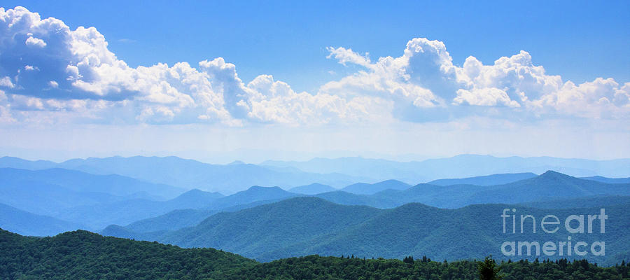 Blue Ridge Mountains Photograph by Jennifer Ludlum