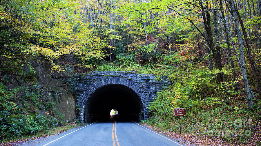 Blue Ridge Parkway, Milepost 374.4, Tanbark Ridge Tunnel, North