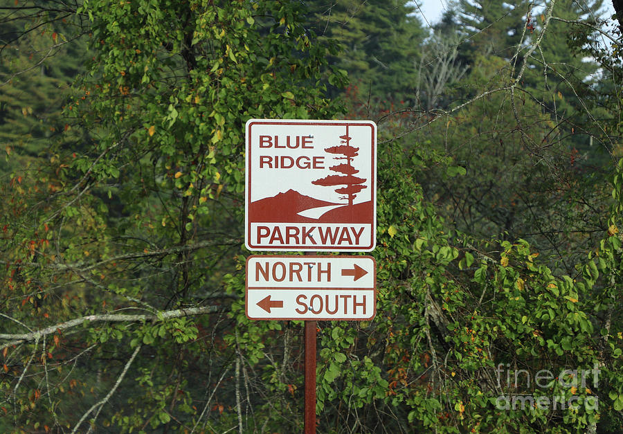 Blue Ridge Parkway Sign 0472 Photograph by Jack Schultz