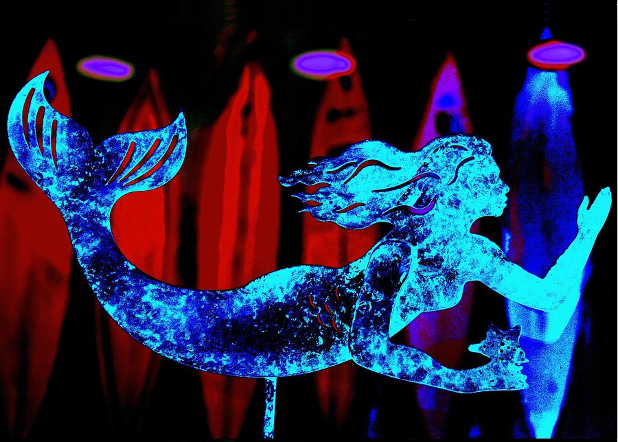 Blue Tail Mermaid Digital Art by Larry Beat