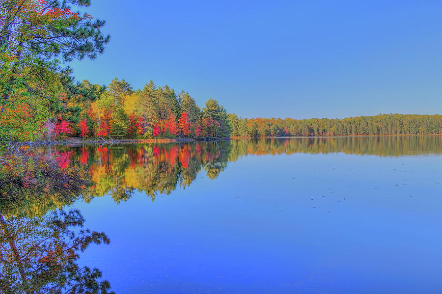 Bluebird Fall Day At Starrett Lake Photograph by Dale Kauzlaric