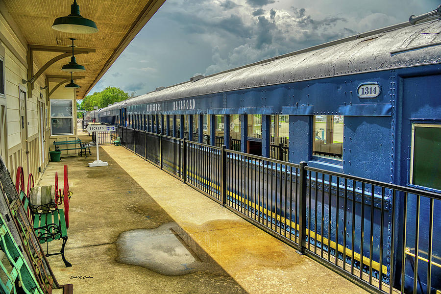 Bluegrass Railroad Photograph by Dale R Carlson