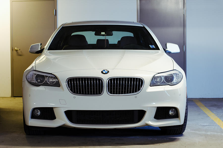 BMW 5 Series Sedan Photograph by Shaunl