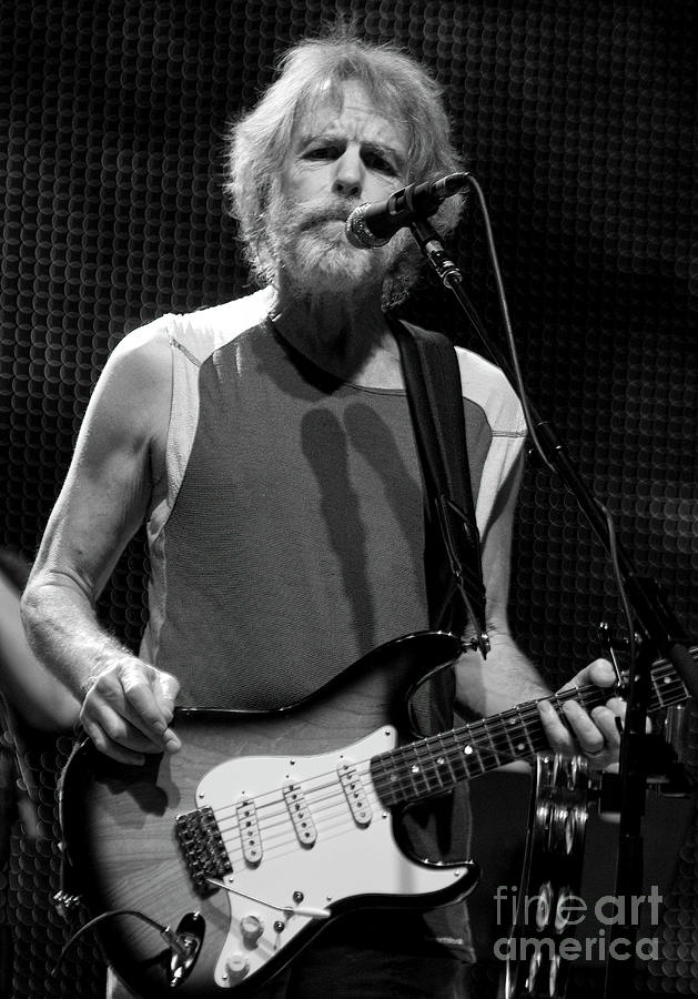 Bob Weir with Furthur at SPAC in Saratoga, NY Photograph by David ...