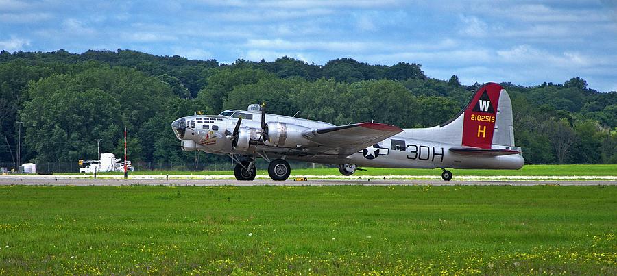Boeing B17 Flying Fortress 2 Photograph by Steven Ralser
