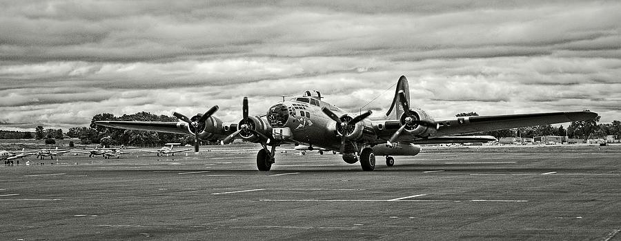 Boeing B17 Flying Fortress 4 Photograph by Steven Ralser