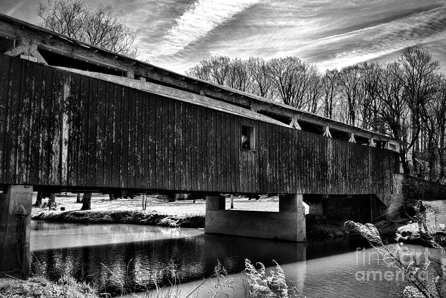 Bogerts Covered Bridge Pennsylvania black and white Photograph by Paul Ward