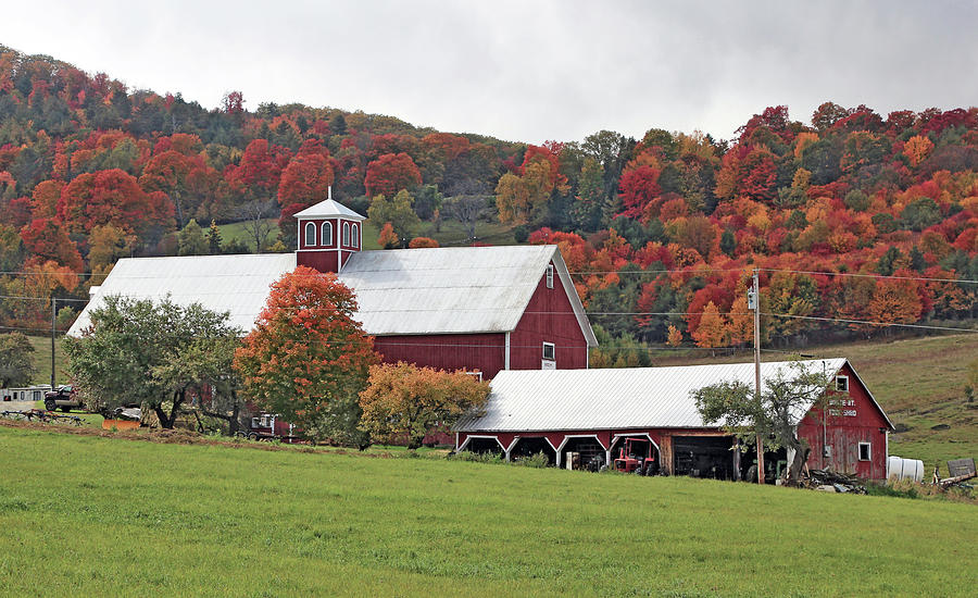 Bogie Mountain Farm Barnet VT Photograph by Karl Johnson - Fine Art America