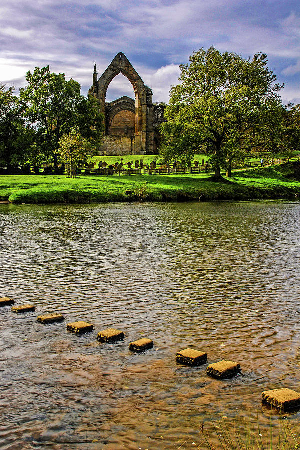 Bolton Abbey - Stepping Stones Photograph by Les Hutton