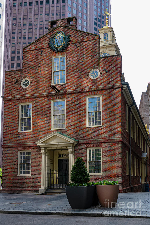 Boston Old State House Photograph by Bob Phillips