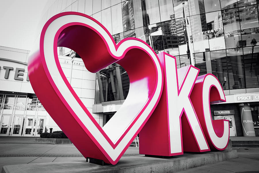 Boundless Love - Heart KCs Radiance on Grand Boulevard Plaza In Selective Color Photograph by Gregory Ballos