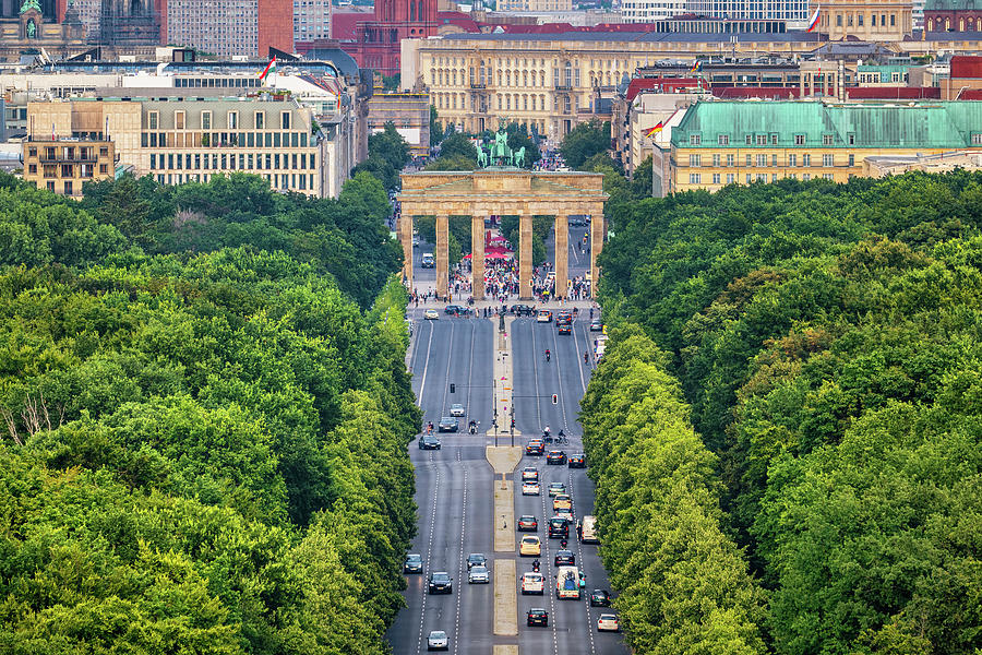 Brandenburg Gate And Tiergarten Photograph by Artur Bogacki