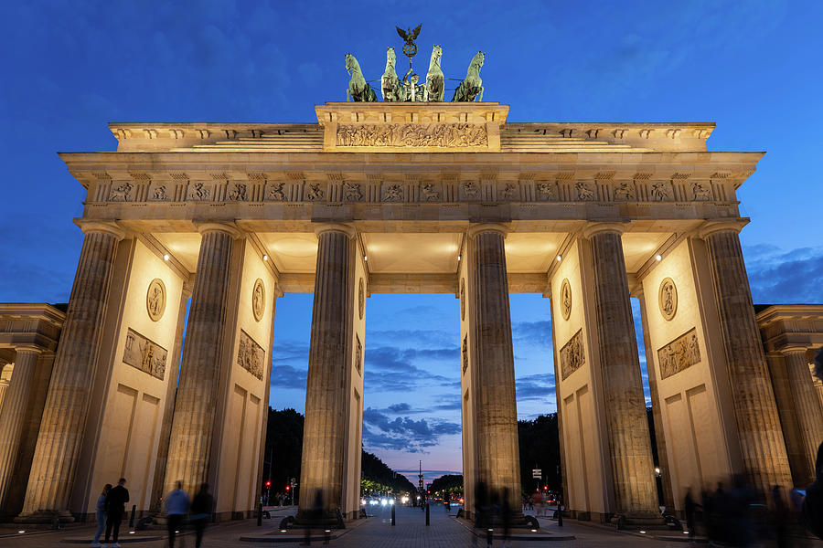 Brandenburg Gate At Night In Berlin Photograph by Artur Bogacki