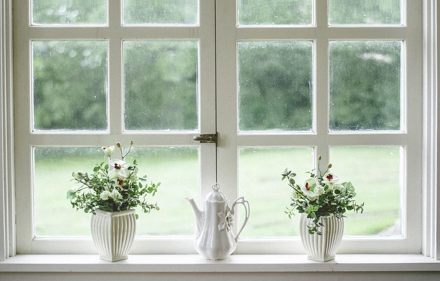 Breakfast Window Photograph by Sandi OReilly