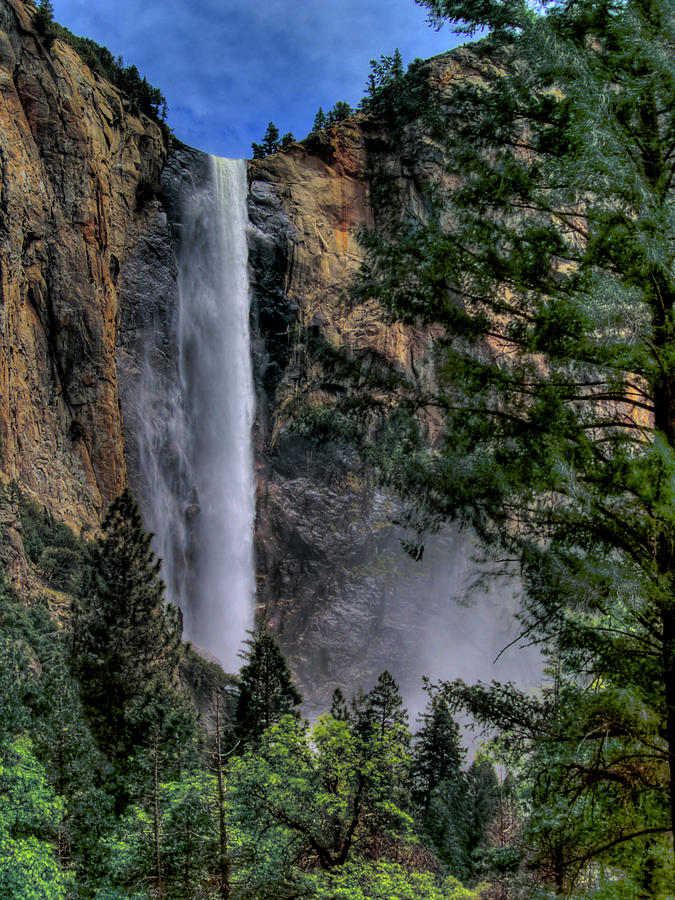 Yosemite National Park Photograph - Bridalveil Falls by Bill Gallagher