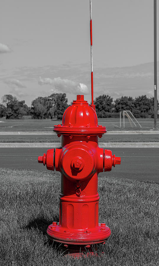 Fireplug: Những Điều Cần Biết Về Hệ Thống Cứu Hỏa Trên Đường Phố