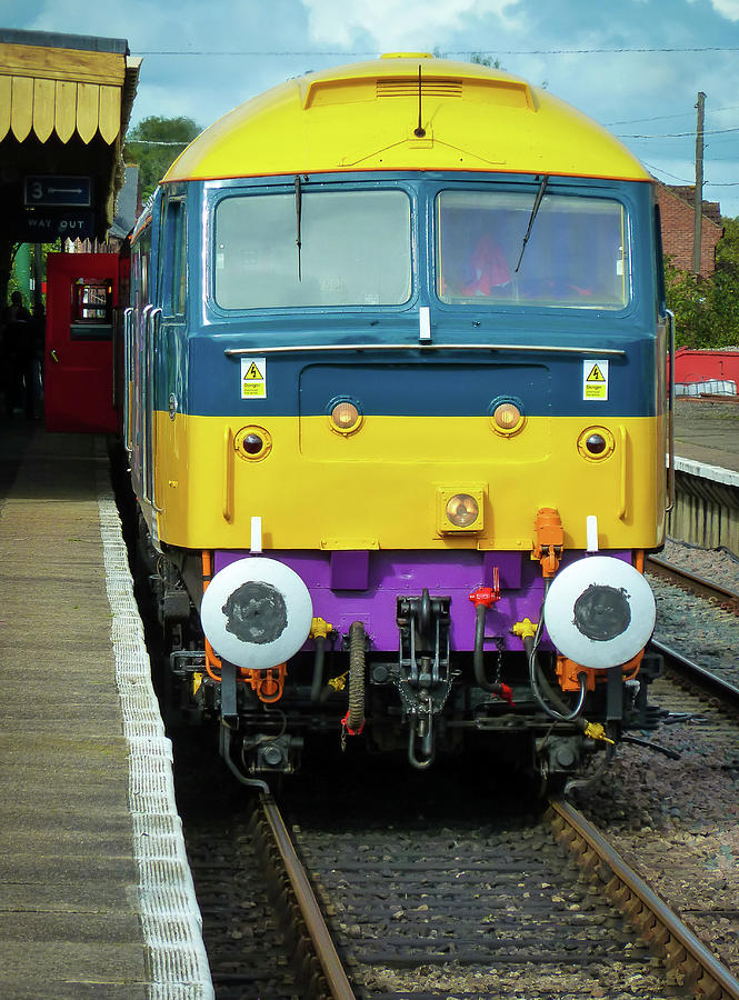 British Rail Class 47 47580 County of Essex Photograph by Gordon James