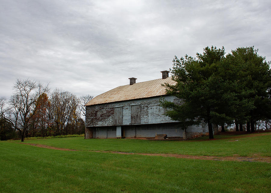 Broad Side Of A Barn Photograph by David Beard | Fine Art America