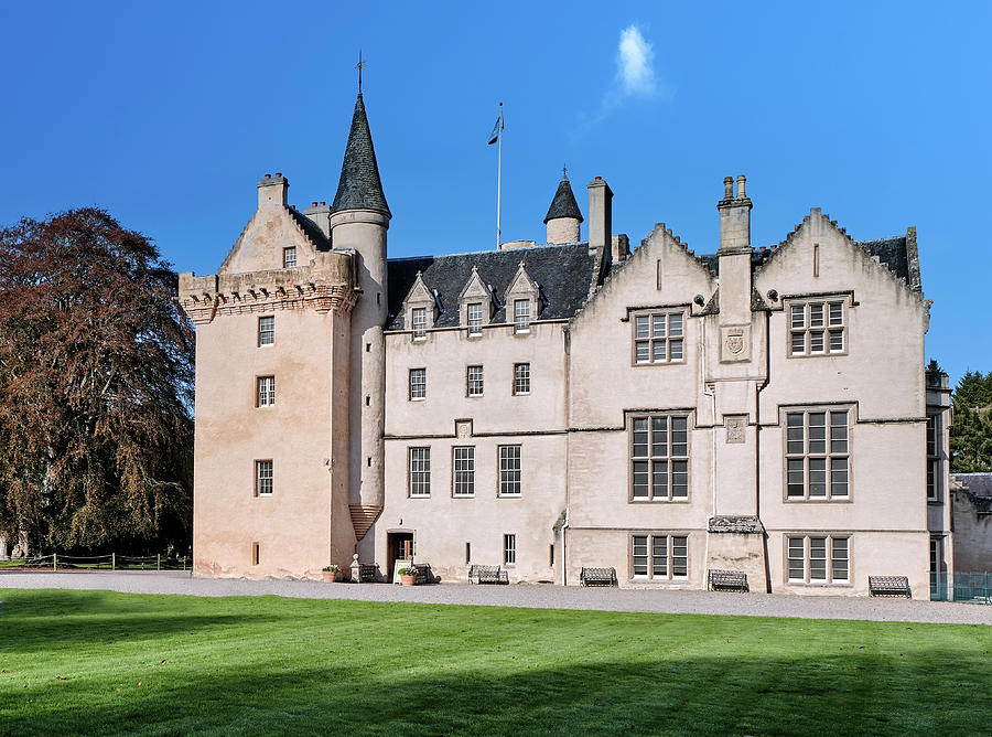 Brodie Castle by Tom McPherson