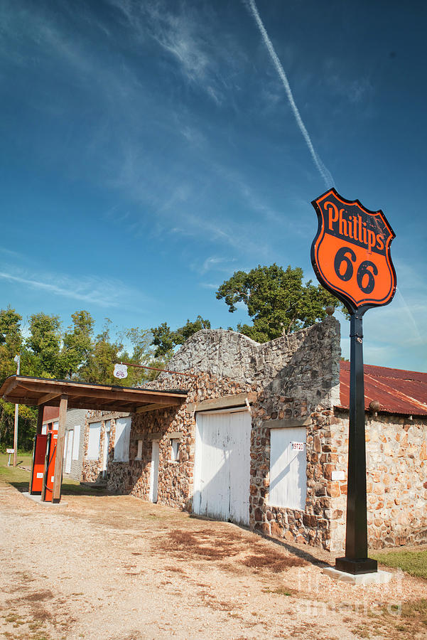 Broken Dreams on Route 66 Photograph by Andrea Smith