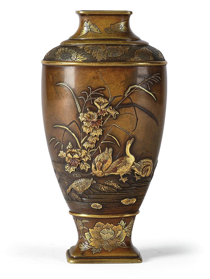 Bronze vase, signed Miyao zo, Japan, late 19th century Painting by Artistic Rifki