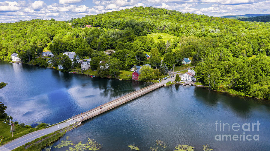 Brookfield Floating Bridge Photograph by New England Photography