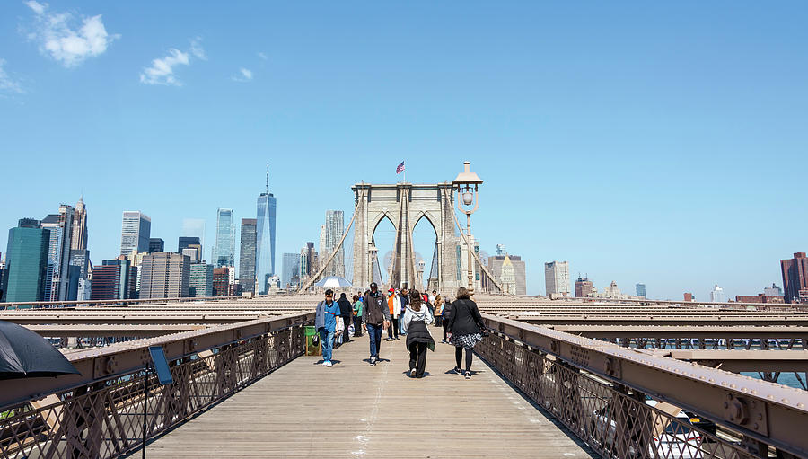 Brooklyn Bridge Tourist Attraction Photograph by Debra Martz