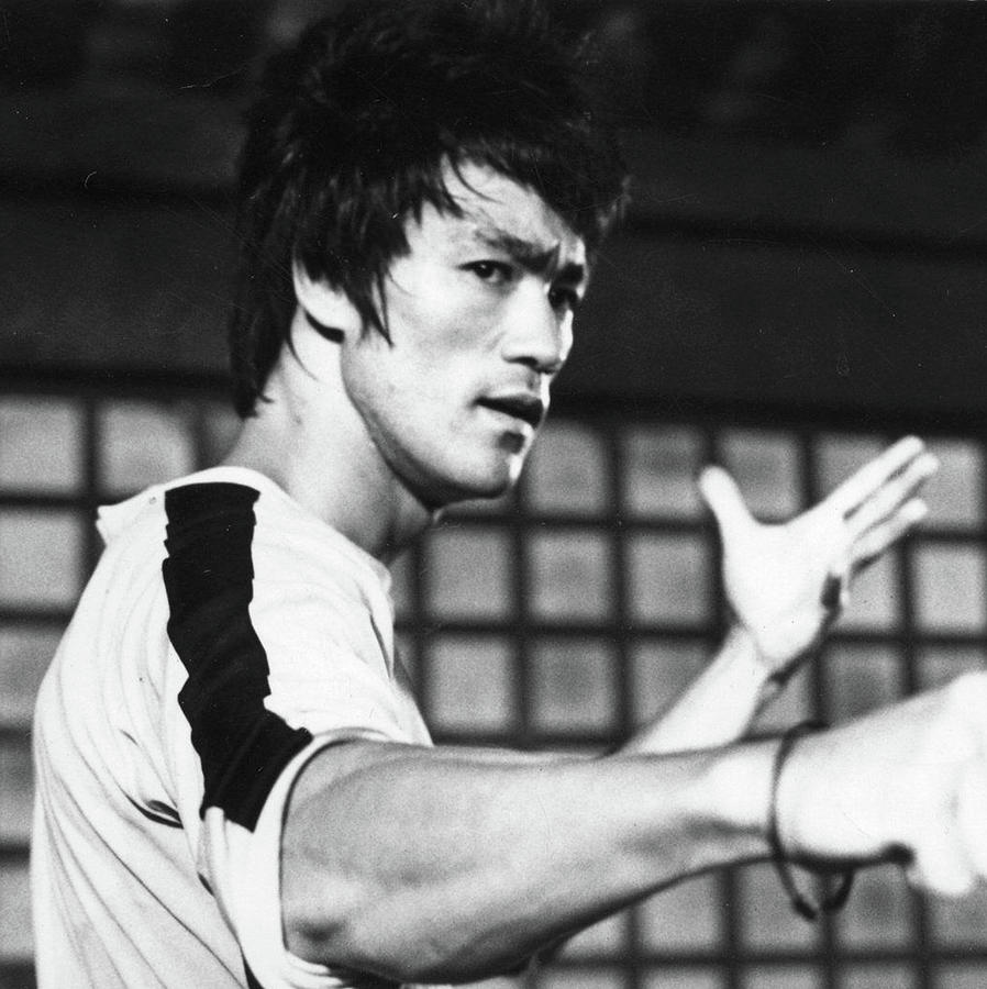 Bruce Lee Black And White Digital Art by Oliver Heathcote - Pixels