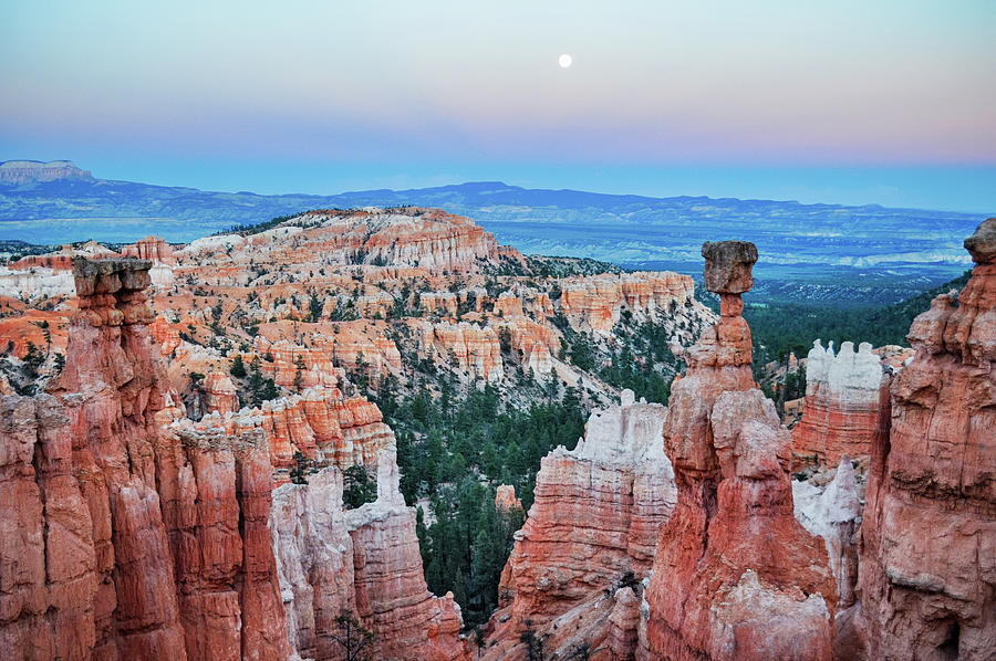 Bryce Canyon Sunset Photograph by Kyle Hanson