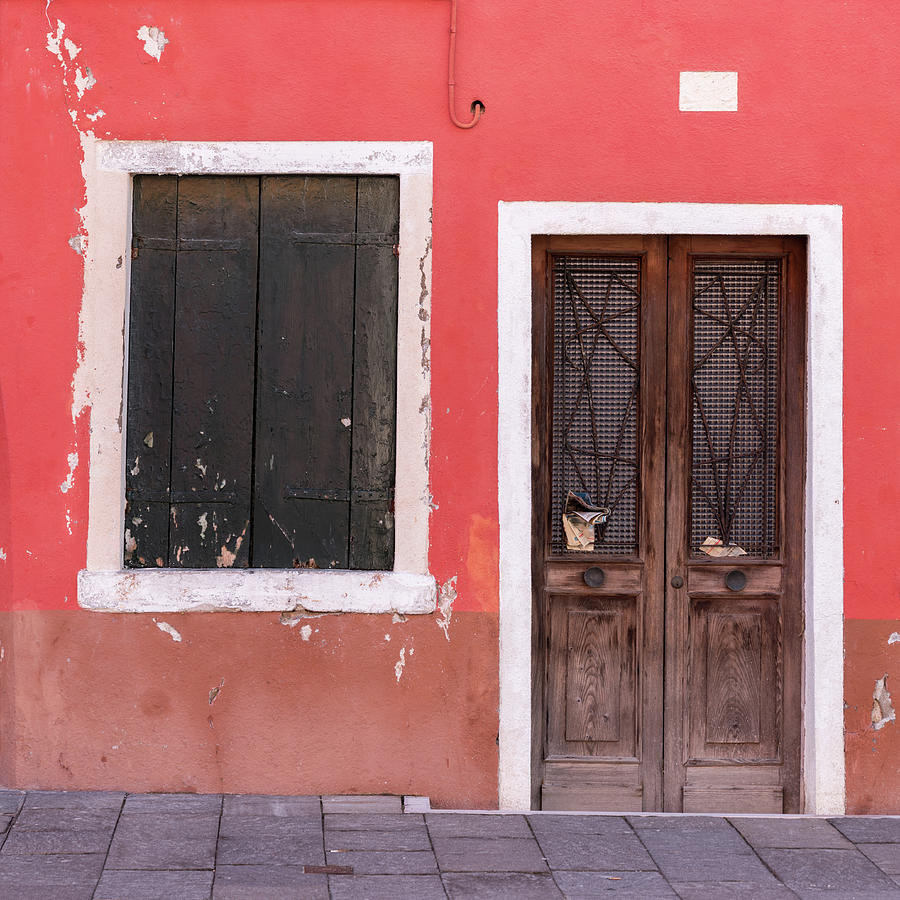 Burano, Venice, Italy Photograph by Sarah Howard