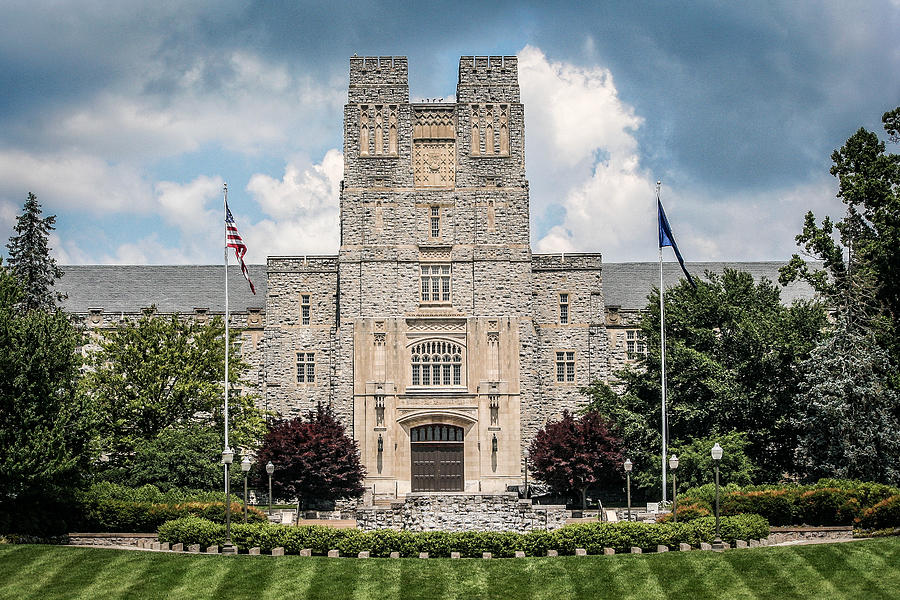 Burruss Hall Digital Art by Tim Kelley - Pixels