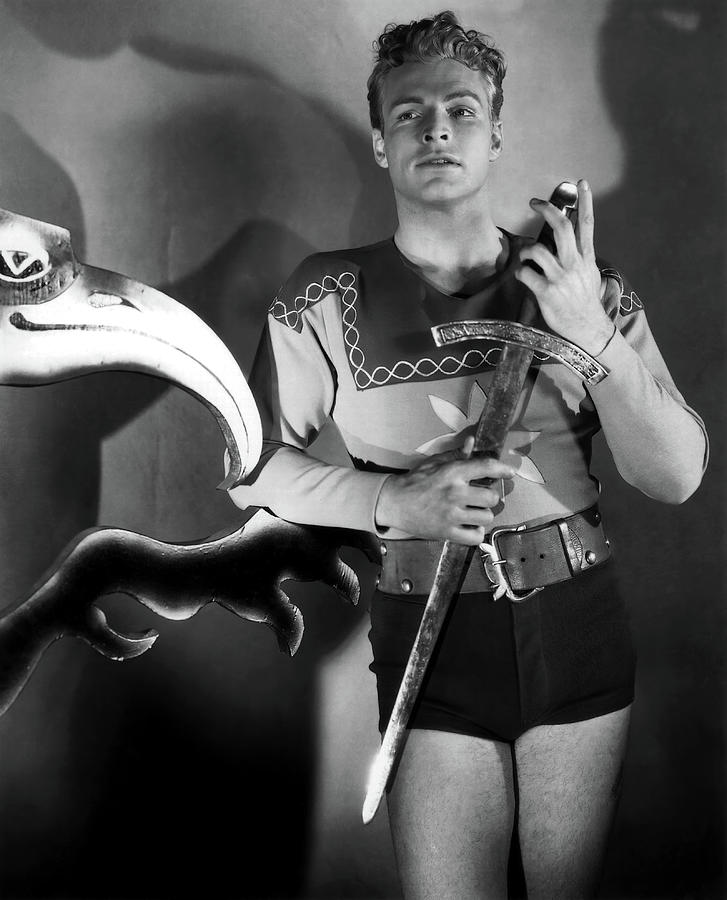 BUSTER CRABBE in FLASH GORDON -1936-, directed by FREDERICK STEPHANI and RAY TAYLOR. Photograph by Album