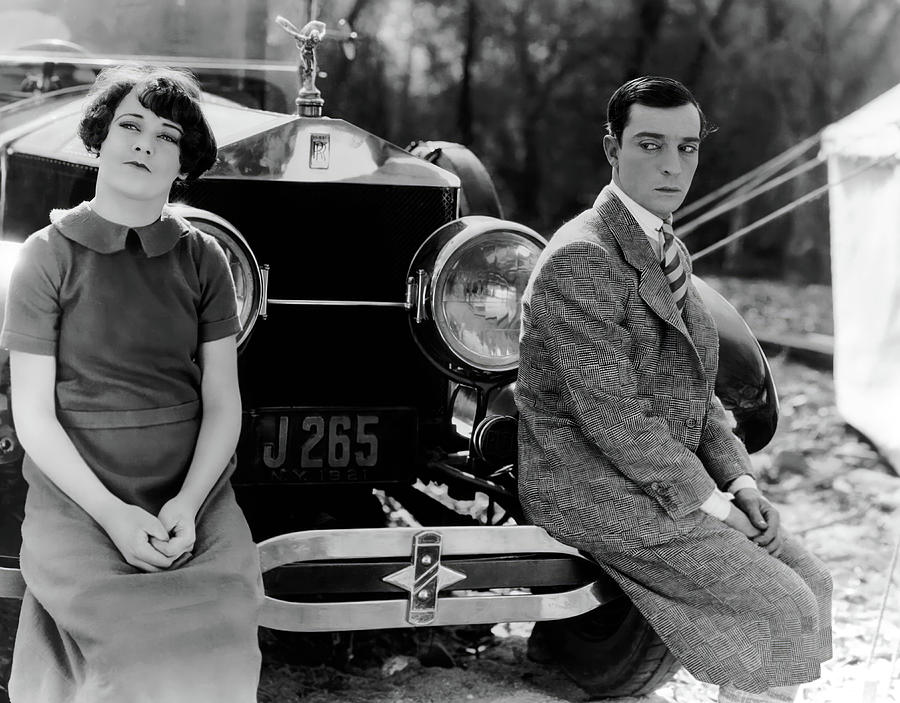 BUSTER KEATON and SALLY ONEIL in BATTLING BUTLER -1926-, directed by BUSTER KEATON. Photograph by Album