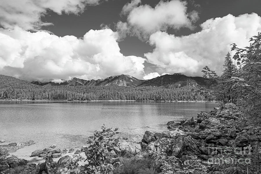 BW Lake Eibsee in the Bavarian Alps near Garmisch-Partenkirchen in ...