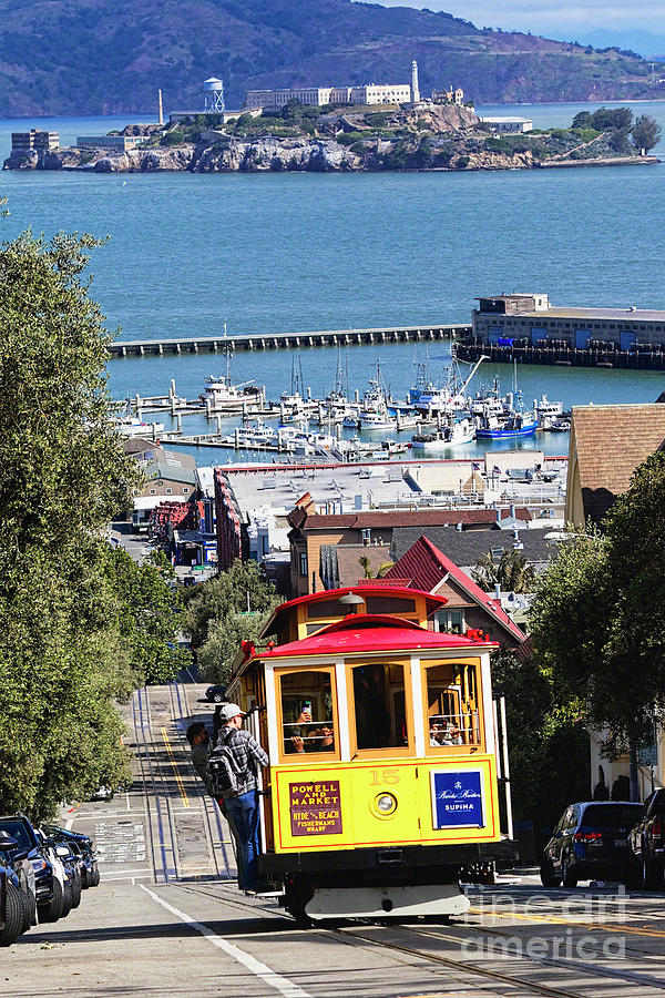 Cable Car in San Francisco Photograph by George Oze