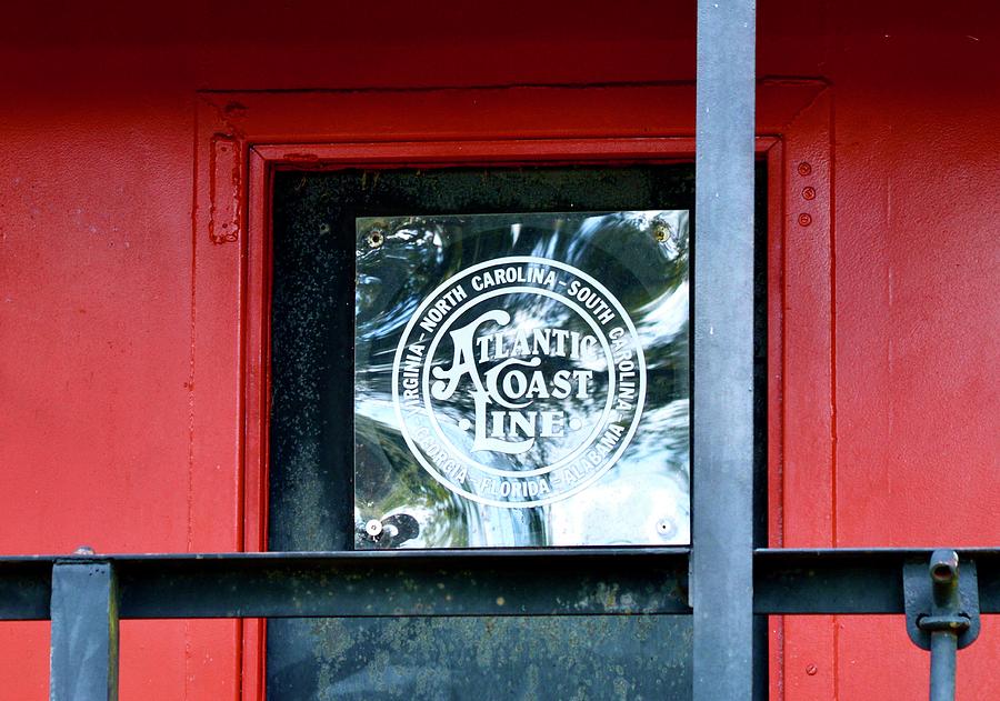 Caboose Window Photograph by Warren Thompson
