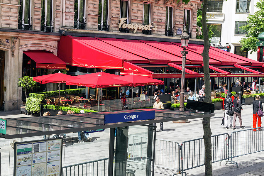 Cafe Fouquets, Paris, France Photograph by Elaine Teague