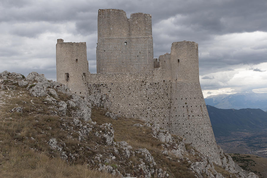 Calascio Fortress Photograph by Andrea_ciarrocchi