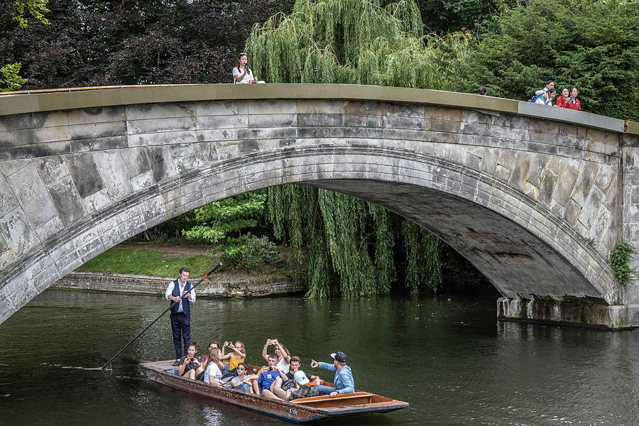 Cambridge England Bridge Photograph by John McGraw