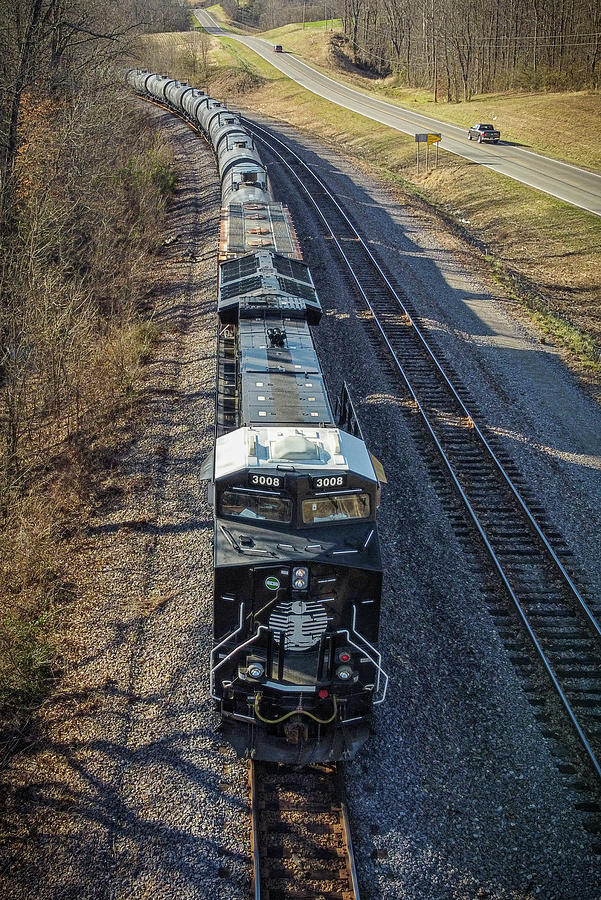 Canadian National Ic Heritage Unit 3008 Waits For A Signal At Murphysboro Il Photograph
