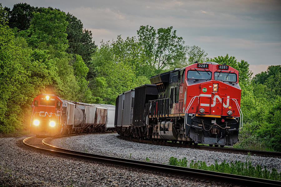 Canadian National Passing Zone at Reevesville TN Photograph by Jim Pearson