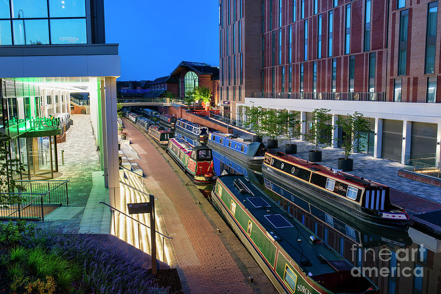 Canal Boats at Dawn Castle Quay Banbury Photograph by Tim Gainey