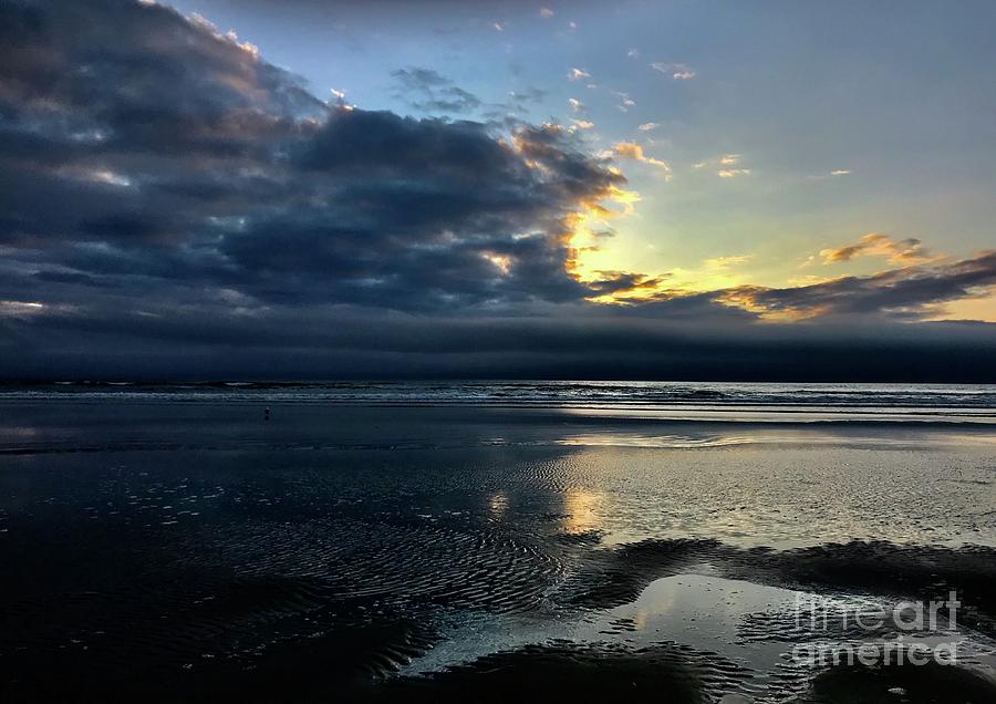 Cannon Beach Oregon Sunset Photograph by Suzanne Lorenz