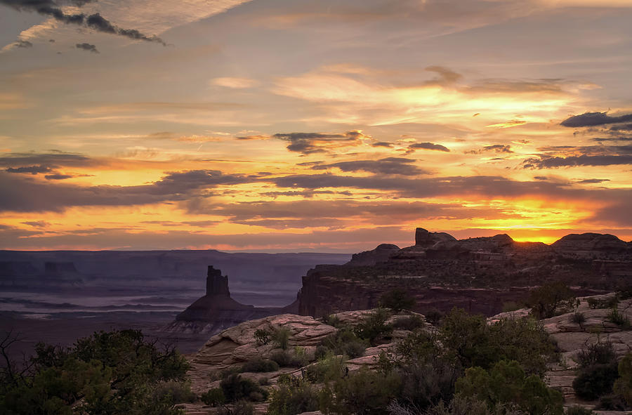 Canyonlands Sunset Photograph by Linda Villers