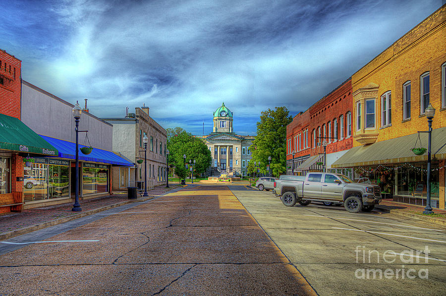 Cape Girardeau County Courthouse from High Street Photograph by Larry