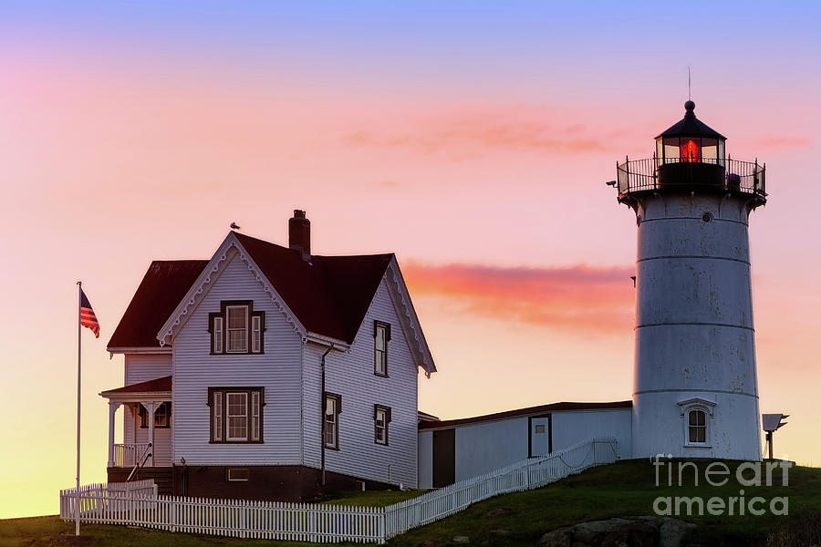 Cape Neddick Lighthouse Sunrise Photograph by Jerry Fornarotto