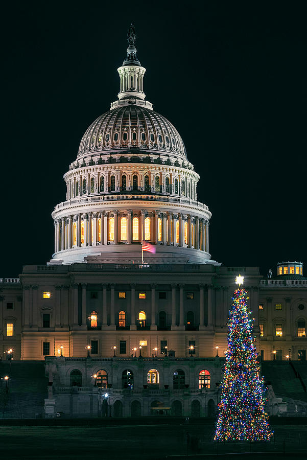 Capitol Christmas 9 Photograph by Robert Fawcett