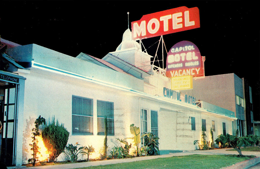 Capitol Motel Photograph by Mel Thompson - Fine Art America