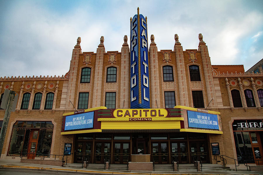 Capitol Movie Theater in Flint Michigan Photograph by Eldon McGraw