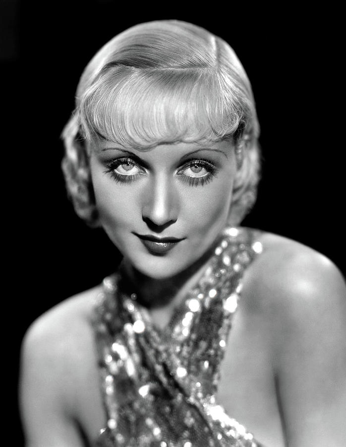CAROLE LOMBARD in SINNERS IN THE SUN -1932-, directed by ALEXANDER HALL. Photograph by Album